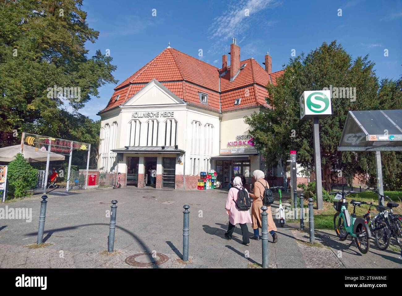 Köllnische Heide, S-Bahnhof, Neukölln, Berlin Stock Photo