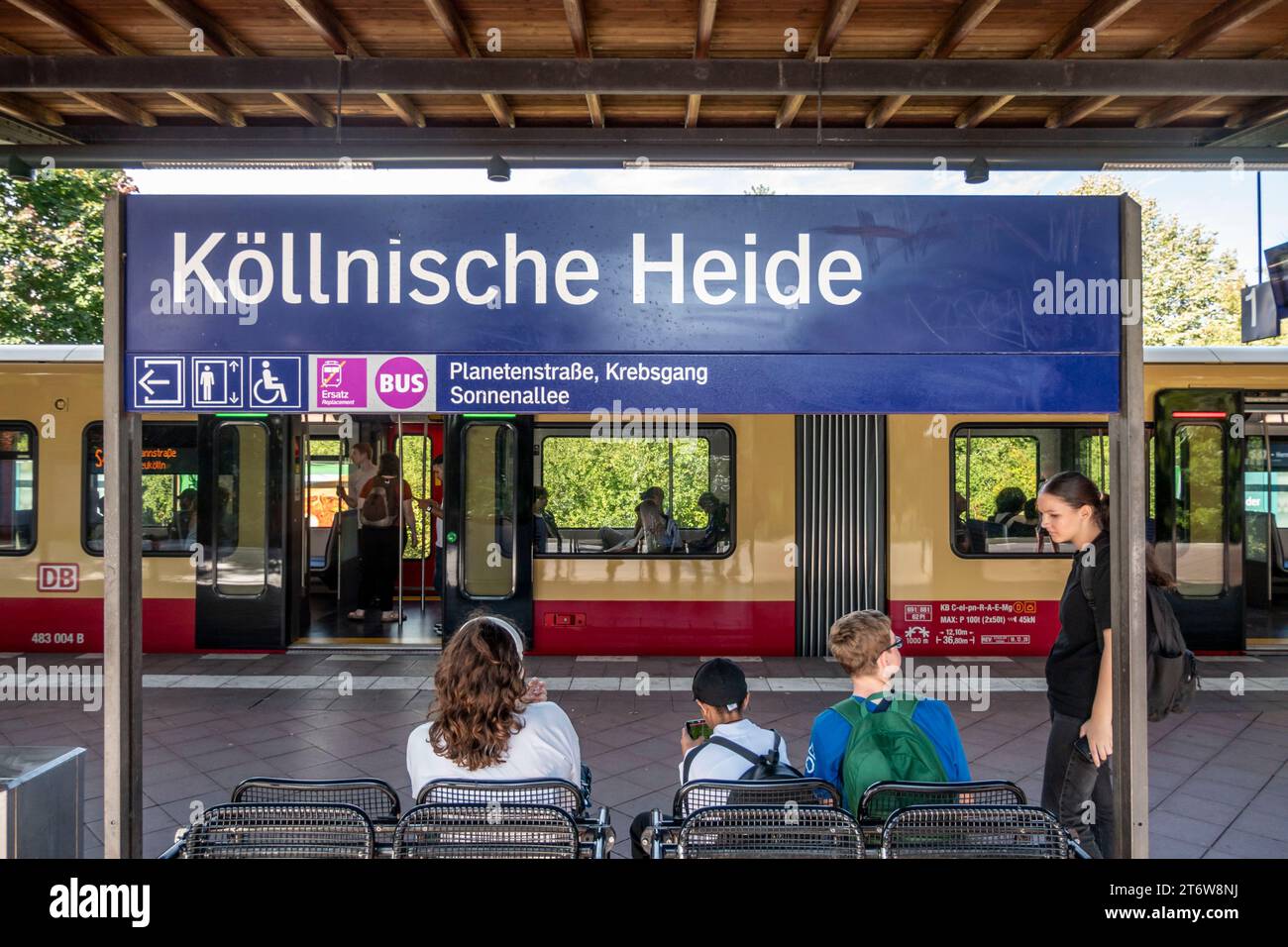 Köllnische Heide, S-Bahnhof, Neukölln, Berlin Stock Photo