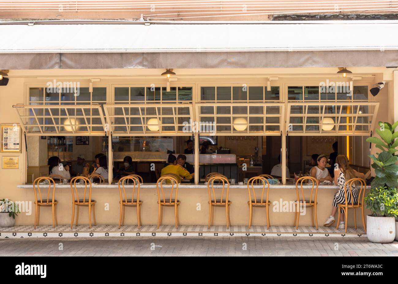 People eating at restaurant, Kennedy Town, Hong Kong Island, Hong Kong