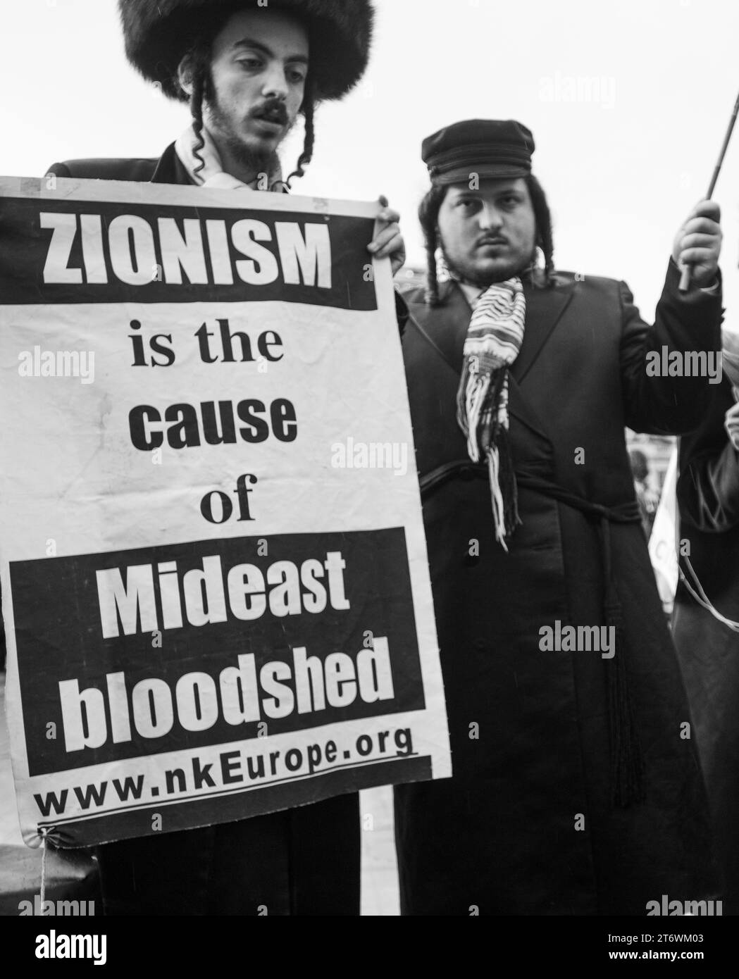 Orthodox Jews objecting to Israeli bombing of Gaza at Palastinian