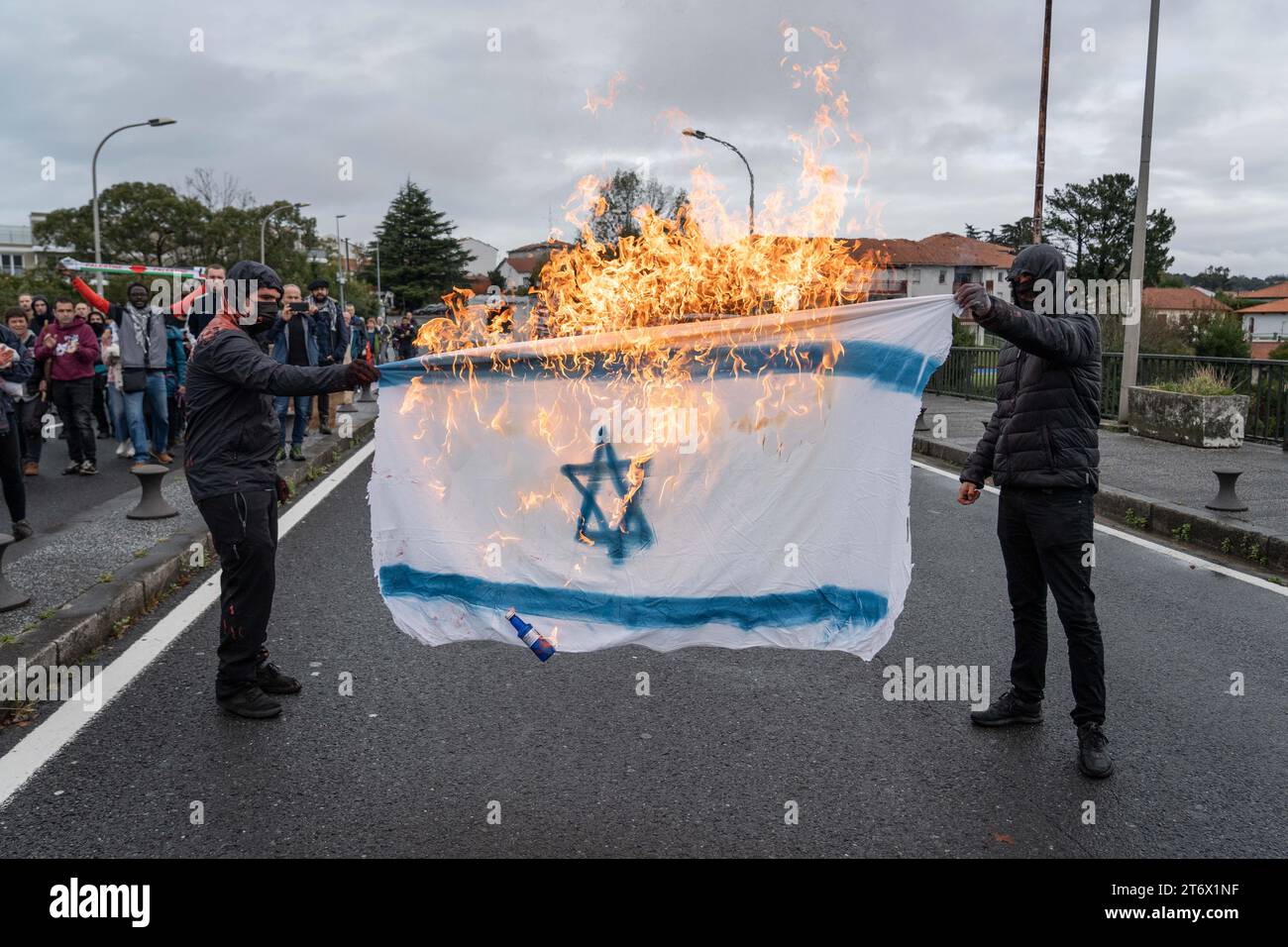 Shalom Flag Of Israel Stock Photo - Download Image Now - Capital Cities,  France, Greeting - iStock