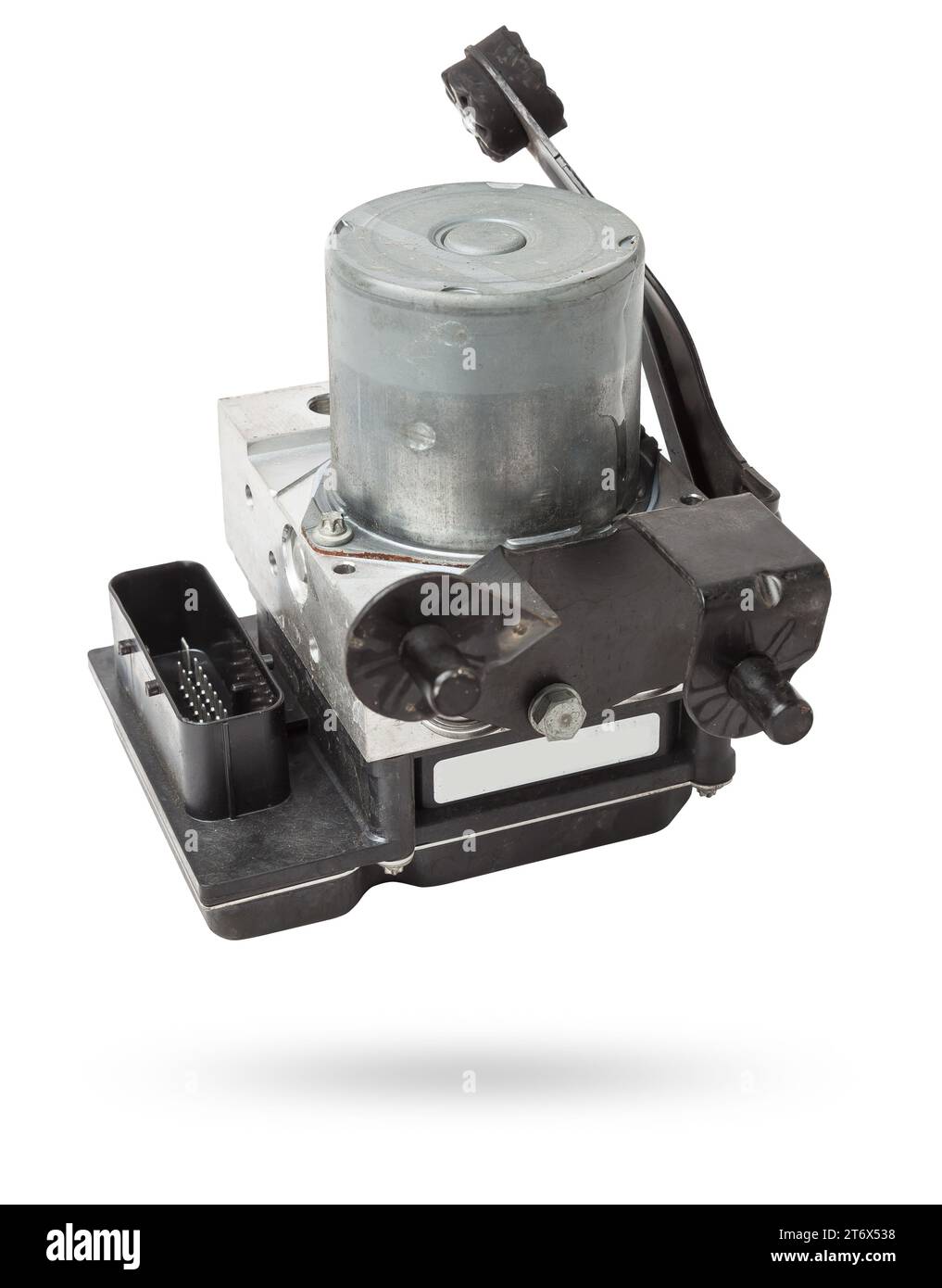 Brake fluid pump control unit for distributing braking force to