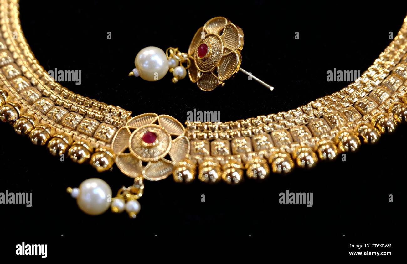 Indian jewelry hi-res stock photography and images - Alamy
