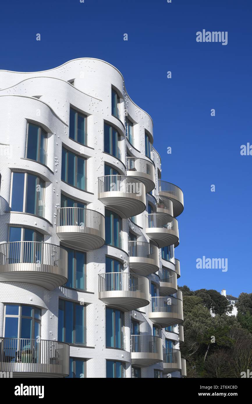 Folkestone new flats hires stock photography and images Alamy