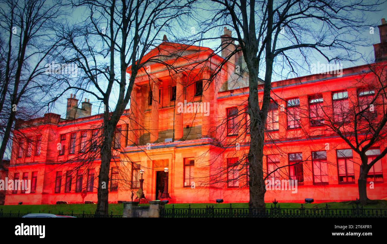 Glasgow, Scotland, UK. 12th November, 2023. Kelvinside Academy school lit red for remembrance Sunday. Credit Gerard Ferry/Alamy Live News Stock Photo