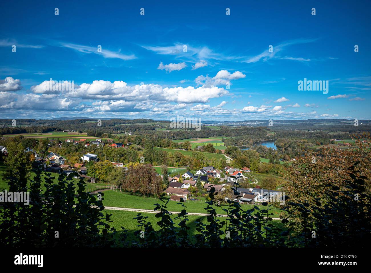 Beautiful river scenery hi-res stock photography and images - Alamy