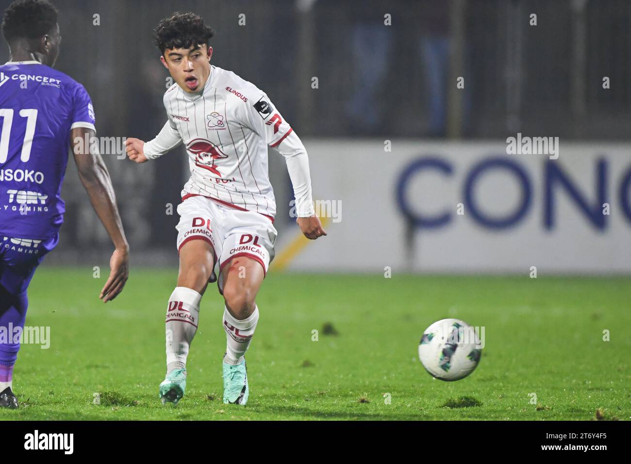 RSCA Futures' Simion Michez and Deinze's Dylan De Belder fight for the ball  during a soccer match between RSC Anderlecht Futures and KMSK Deinze,  Sunday 14 August 2022 in Anderlecht, on day