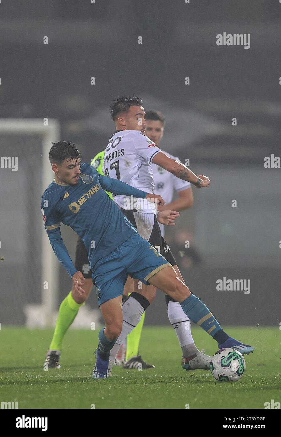 Guimarães, 11/11/2023 - Vitória Sport Clube hosted Futebol Clube do Porto this evening at the D. Afonso Henriques Stadium in a game counting for the 11th round of the I League 2023/2024. André Franco: João Mendes (Miguel Pereira/Global Imagens) Credit: Susana Jorge/Alamy Live News Stock Photo