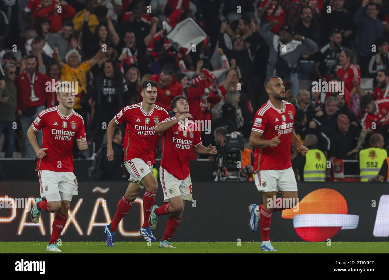 Lisbon, 11/12/2023 - Sport Lisboa e Benfica hosted Sporting Clube de Portugal this evening at the Estádio da Luz in Lisbon, in a game counting for the eleventh round of the Primeira Liga 2023/24. João Neves celebrates the 1-1 (Pedro Rocha / Global Imagens) Credit: Susana Jorge/Alamy Live News Stock Photo