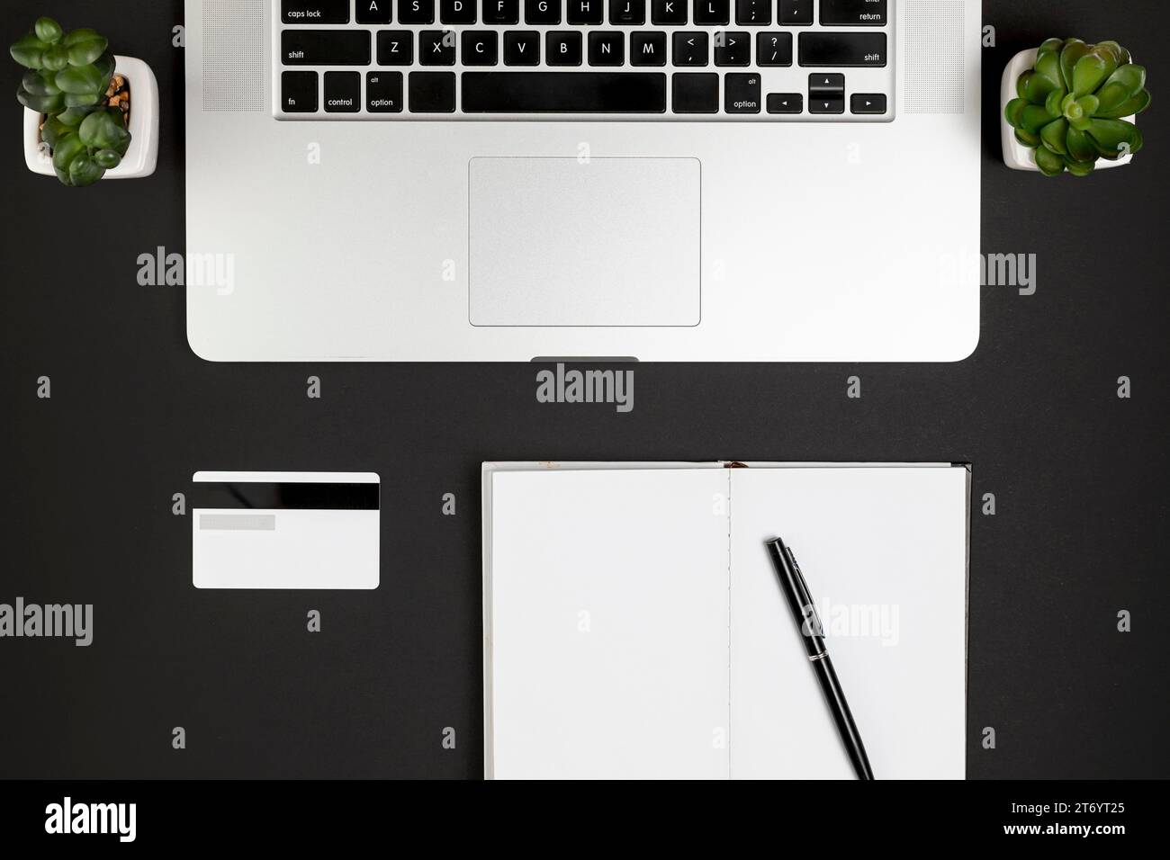 Keyboard credit card notebook mock up Stock Photo Alamy