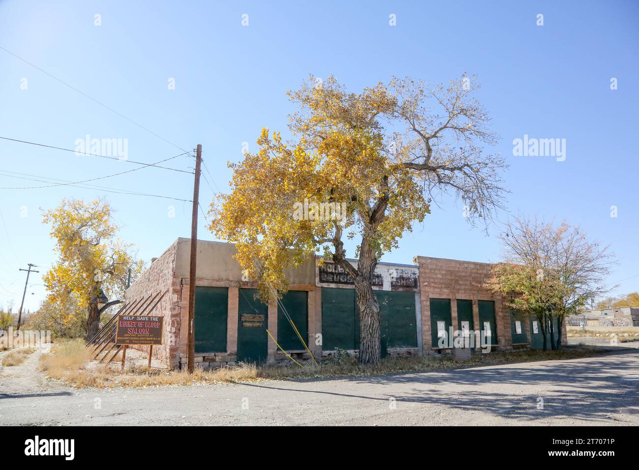 Bucket of blood saloon hires stock photography and images Alamy