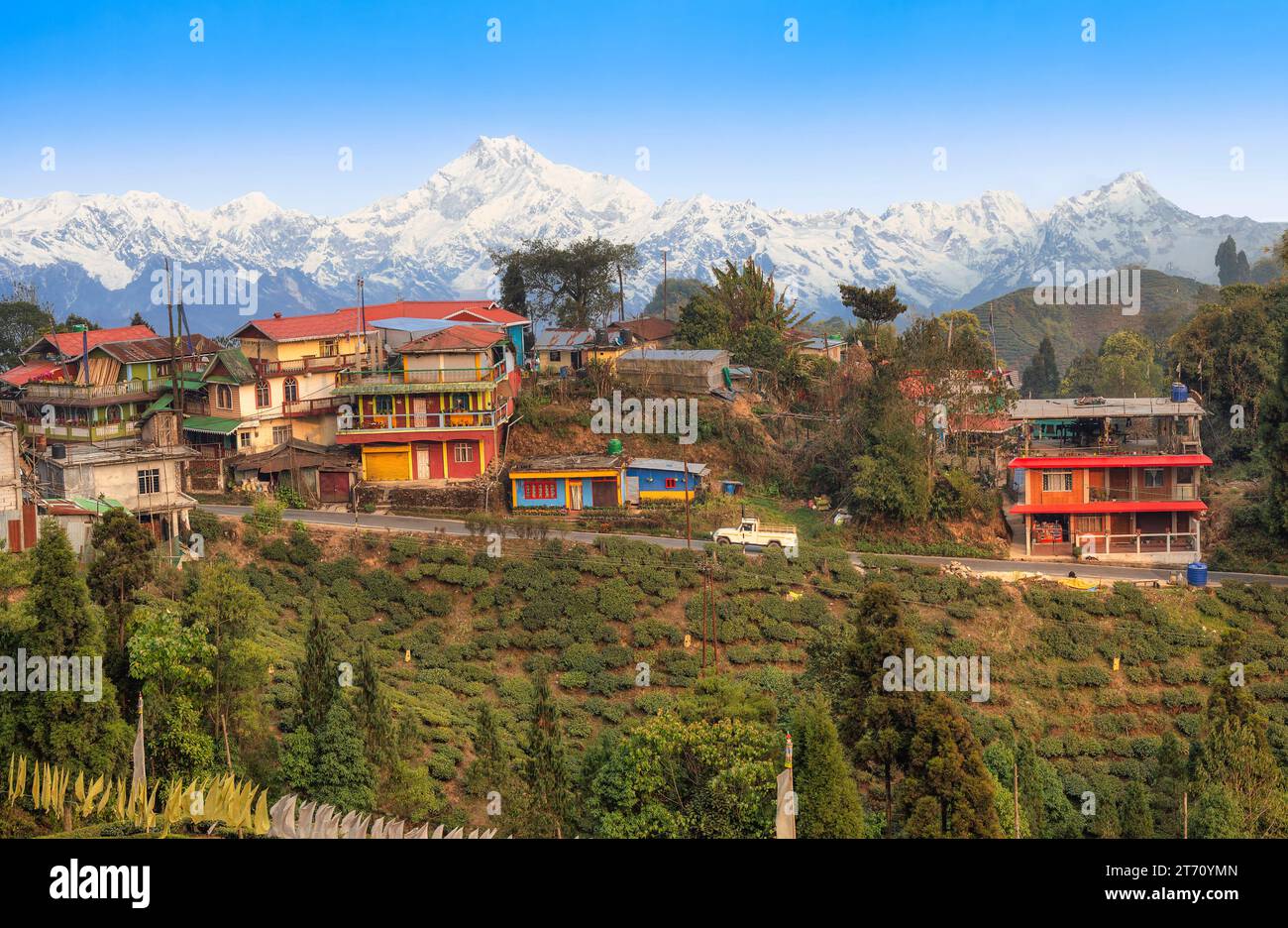 Scenic Tinchuley village town with view of the majestic Kanchenjunga Himalaya mountain range at Darjeeling, India Stock Photo