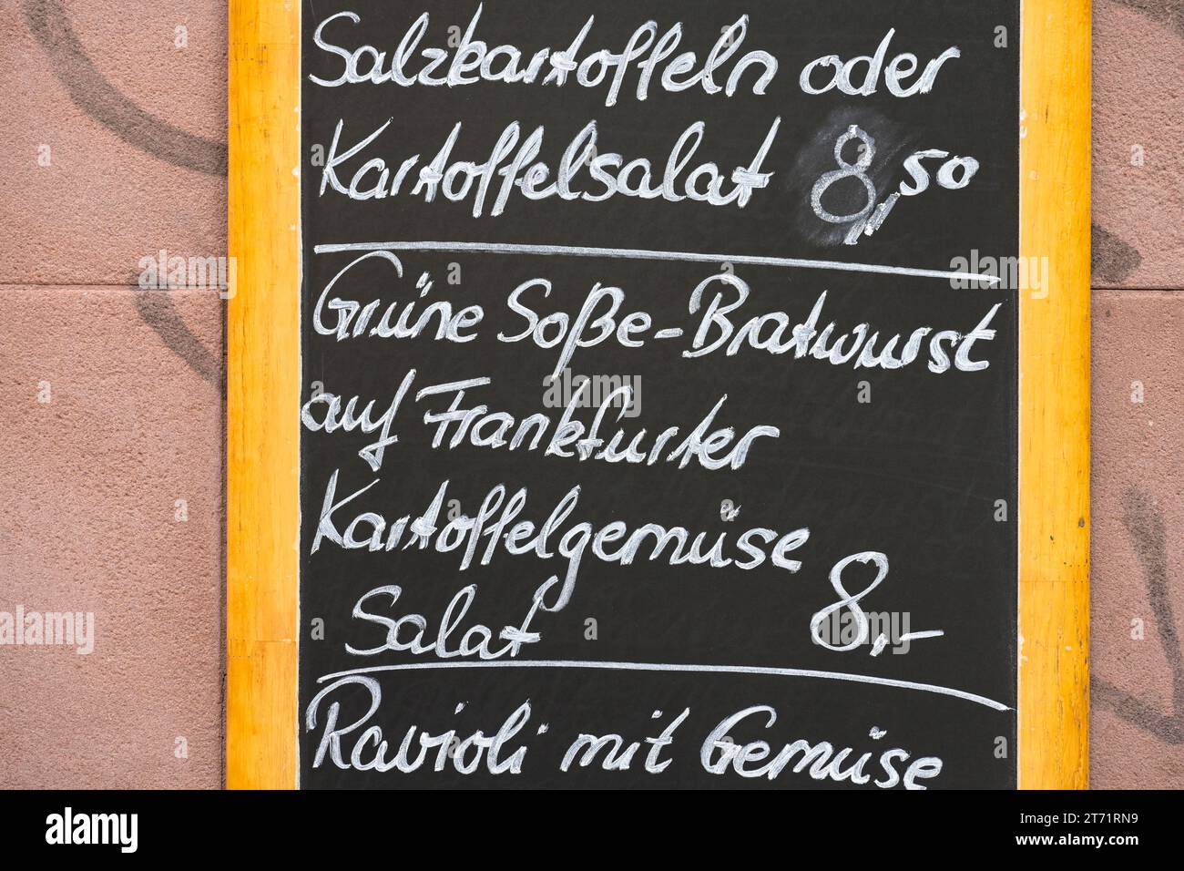 Grüne Soße Bratwurst, Kartoffeln, Werbetafel für Essen, Frankfurt, Hessen, Deutschland Stock Photo