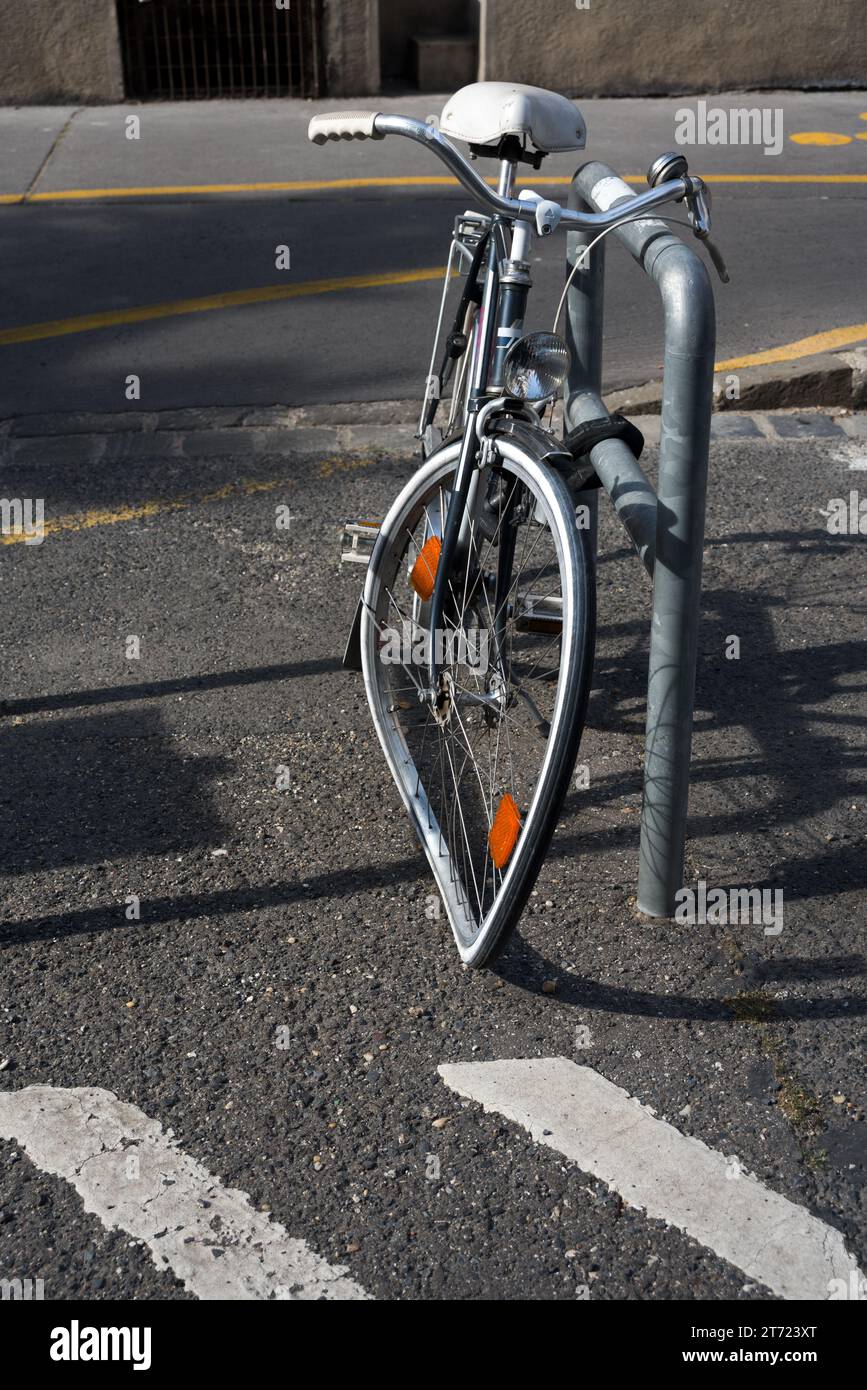 Damaged bicycle hires stock photography and images Alamy
