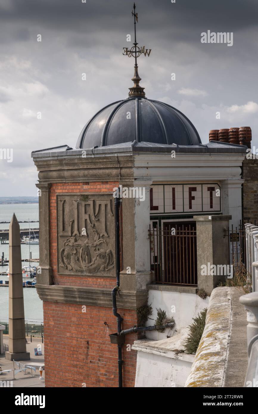 Entrance to the lift on the sea front at Ramsgate Stock Photo