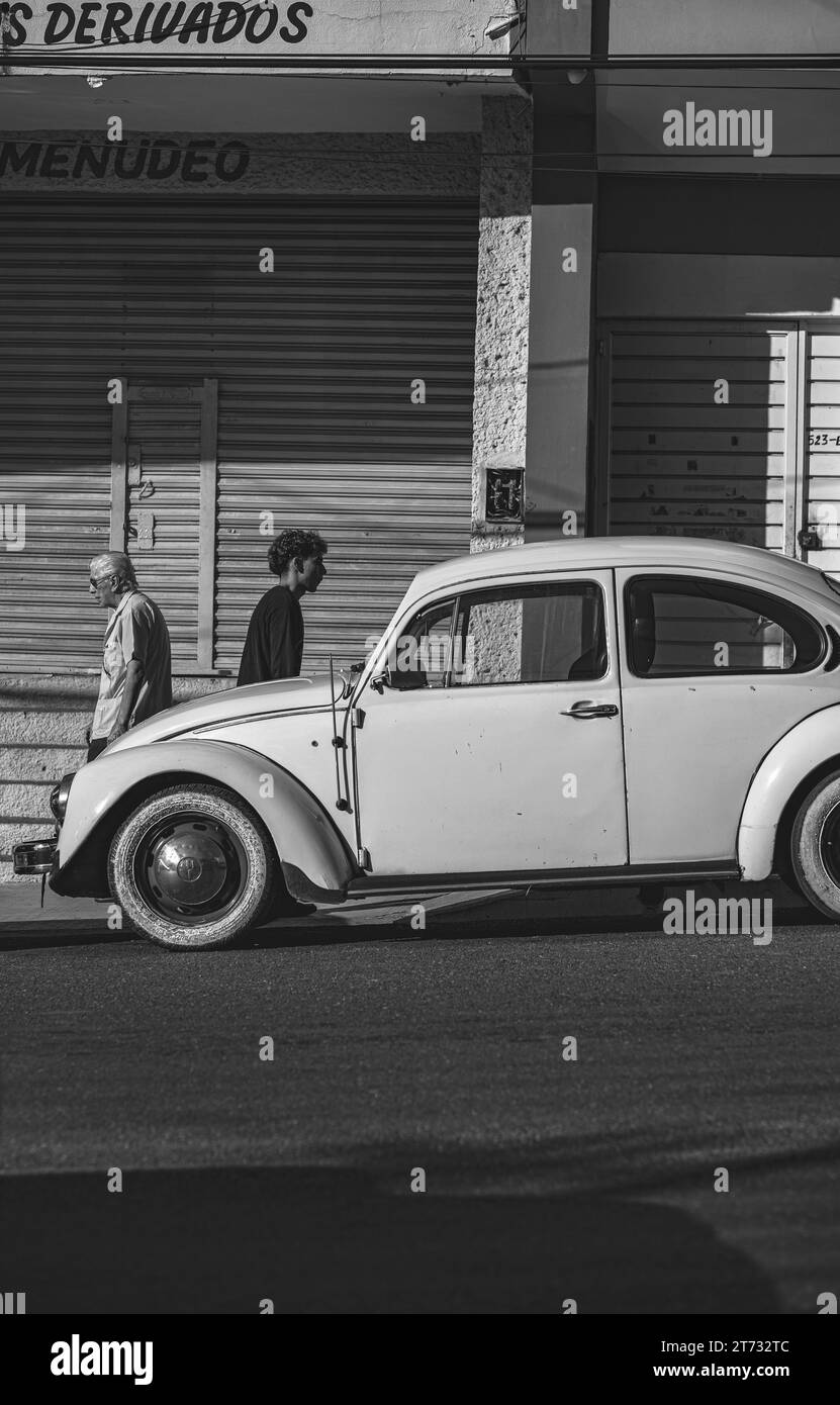 Mexico, Tuxtla Gutierrez, Chiapas, Volkswagen beetle, autumn 2023 Stock Photo