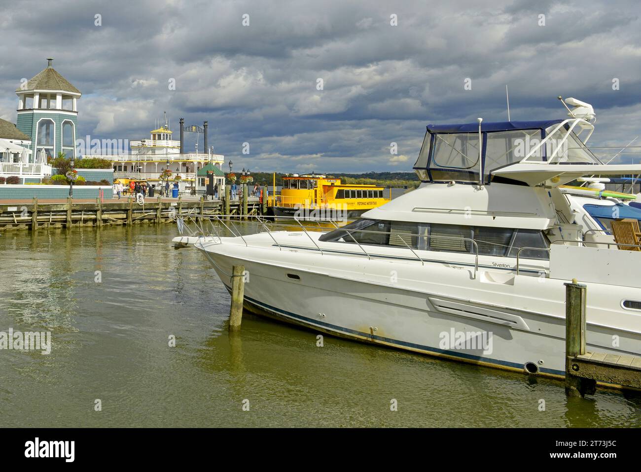 Old Town waterfront in Alexandria VA Stock Photo Alamy