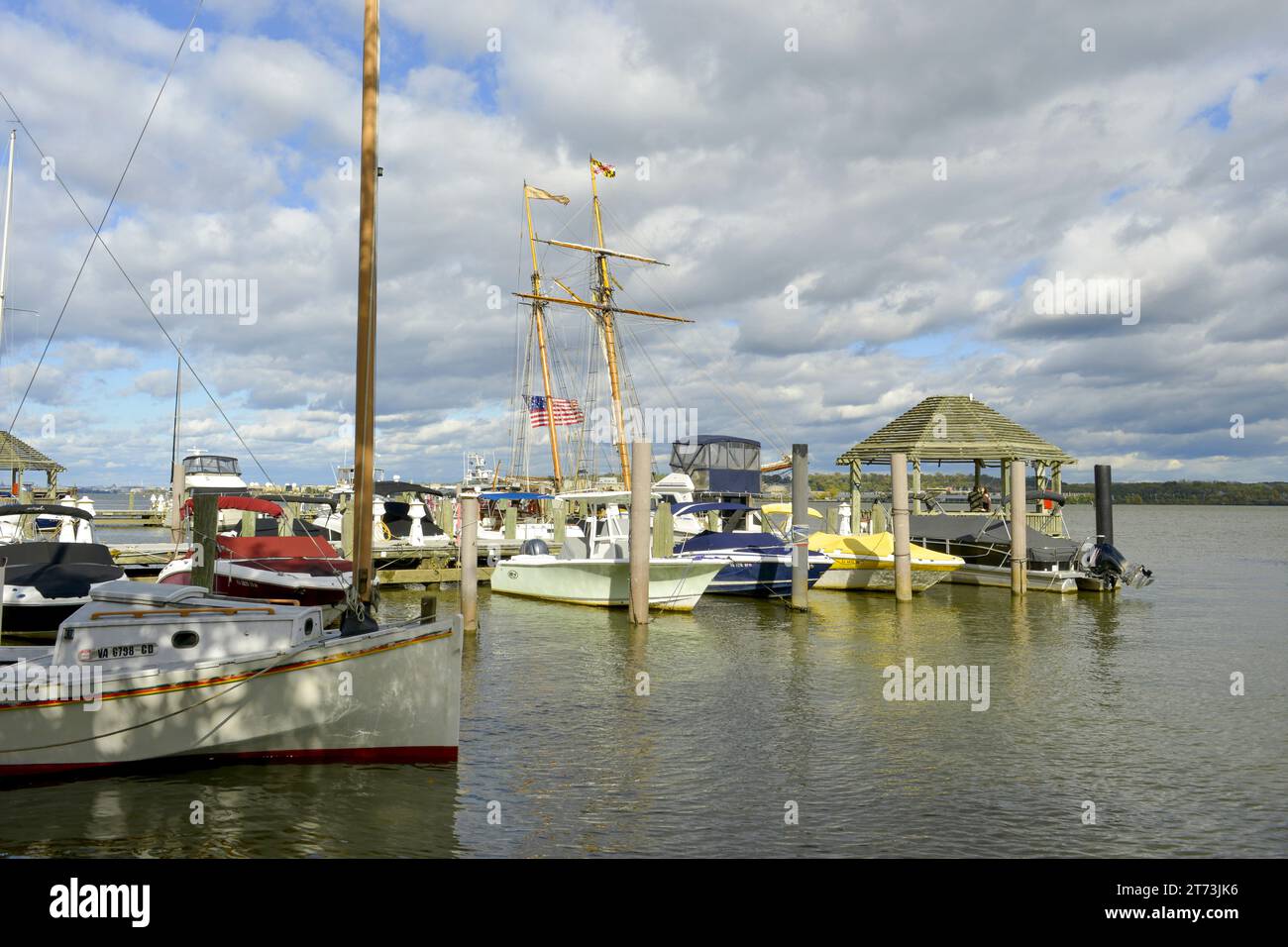 Old Town waterfront in Alexandria VA Stock Photo Alamy