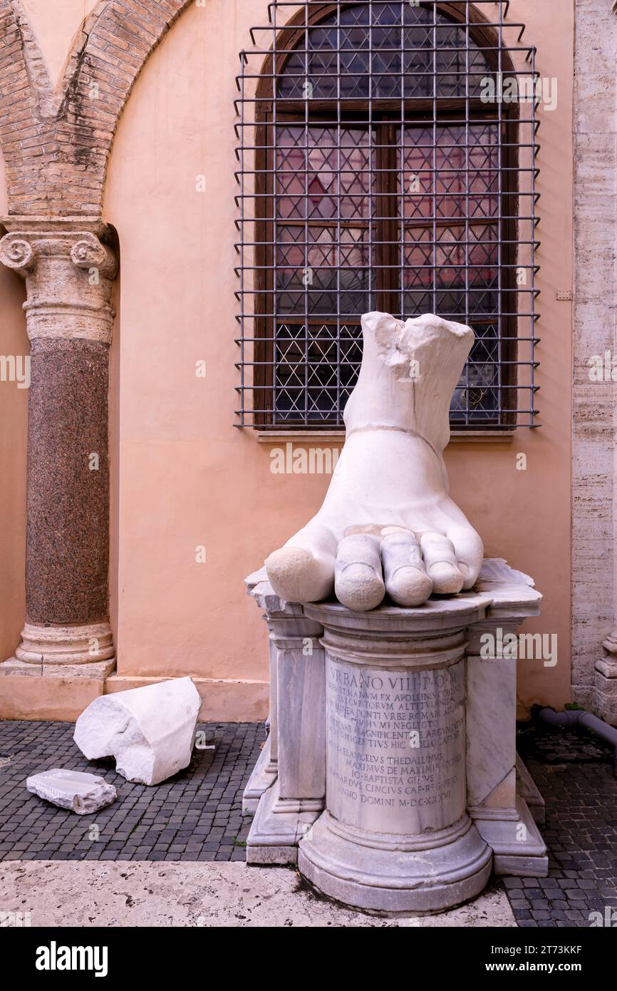 Fragments of the Constantine Statue, Palazzo Dei Conservatori, Capitoline Museums, Rome, Lazio, Italy Stock Photo