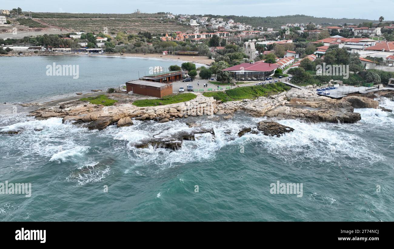 Aerial video beach rocks sea hi-res stock photography and images - Alamy