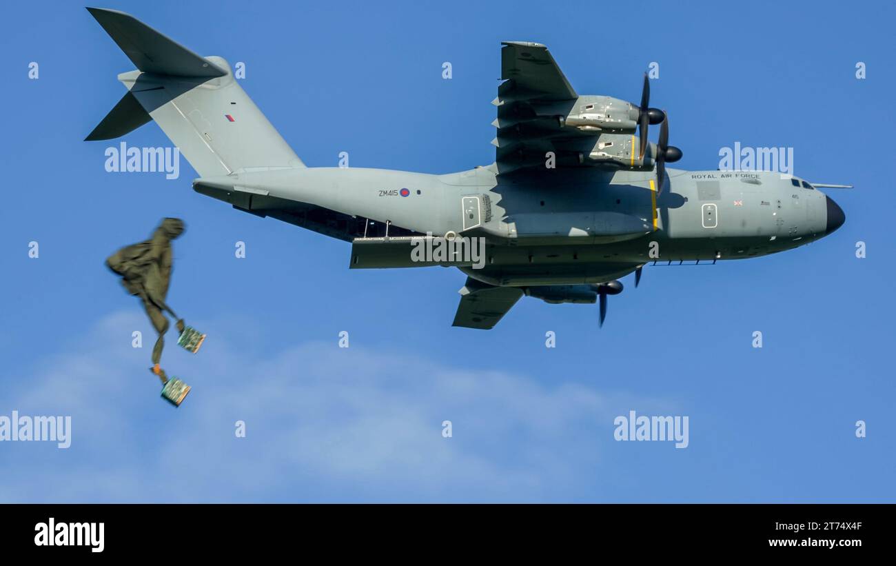 ZM415 RAF Royal Air Force Airbus A400M Atlas military cargo plane on a ...