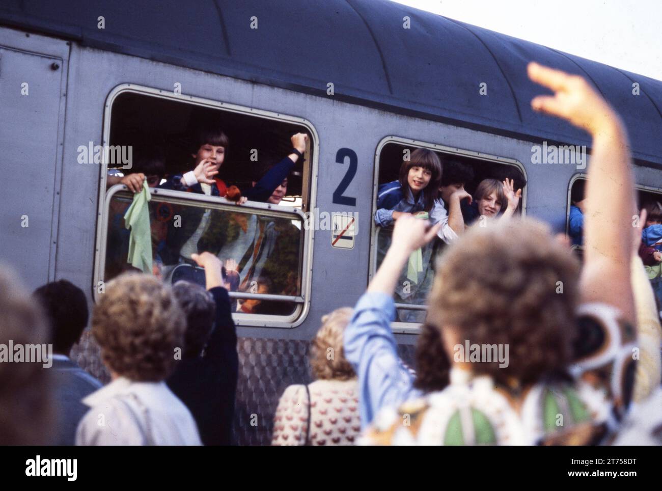 DEU, Germany: The historical slides from the 84-85 r years, Dortmund. Children (some of them needy) go on holiday to the GDR. Authorities Stock Photo