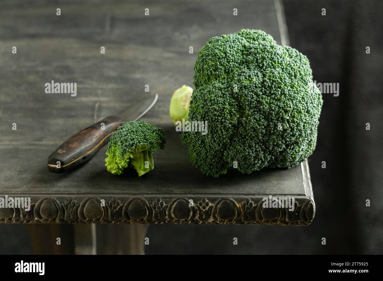 Broccoli Table Broccoli table high angle Stock Photo - Alamy