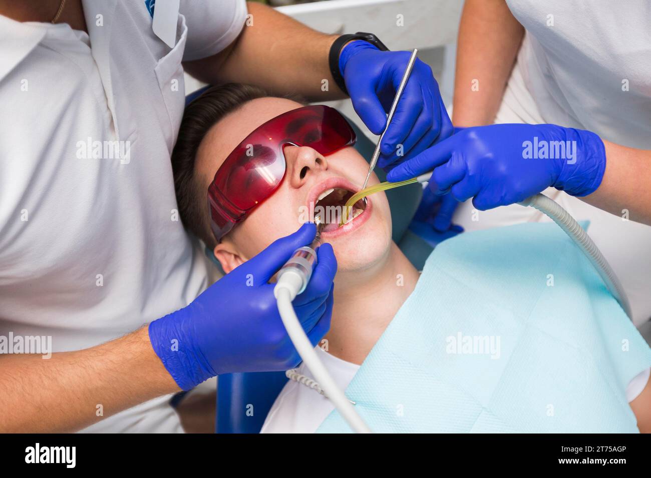 Dental anesthesia procedure hires stock photography and images Alamy