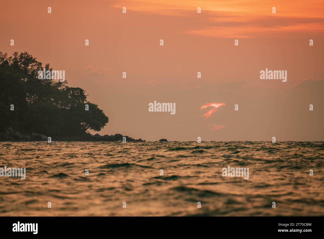 Sea horizon line hi-res stock photography and images - Alamy