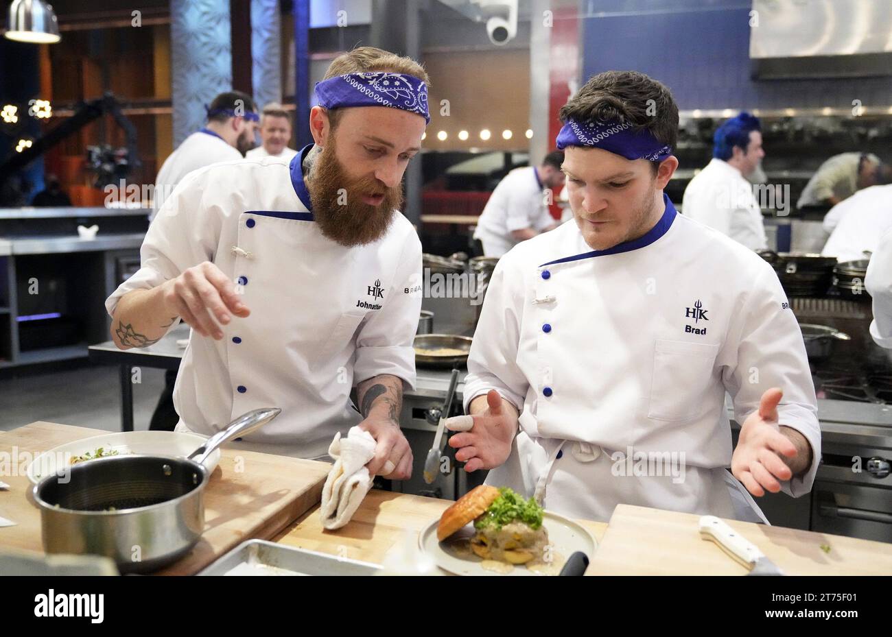 HELL'S KITCHEN, from left contestants Johnathan Benvenuti, Brad
