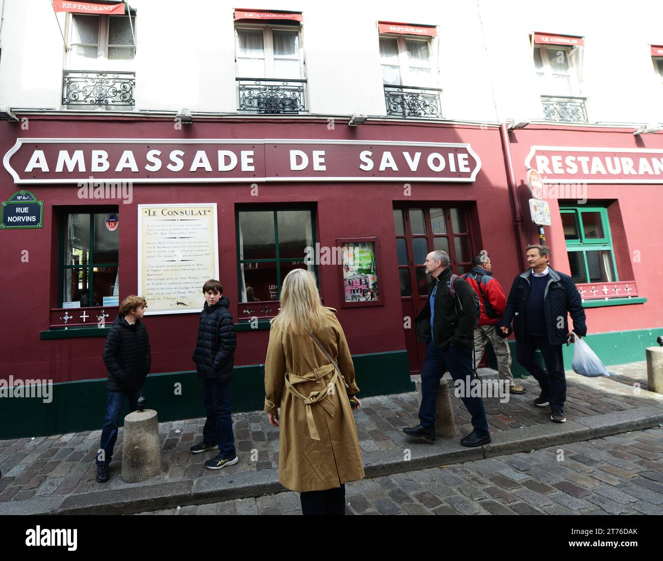 Le Consulat restaurant on Rue Norvins in Montmartre, Paris, France. Stock Photo