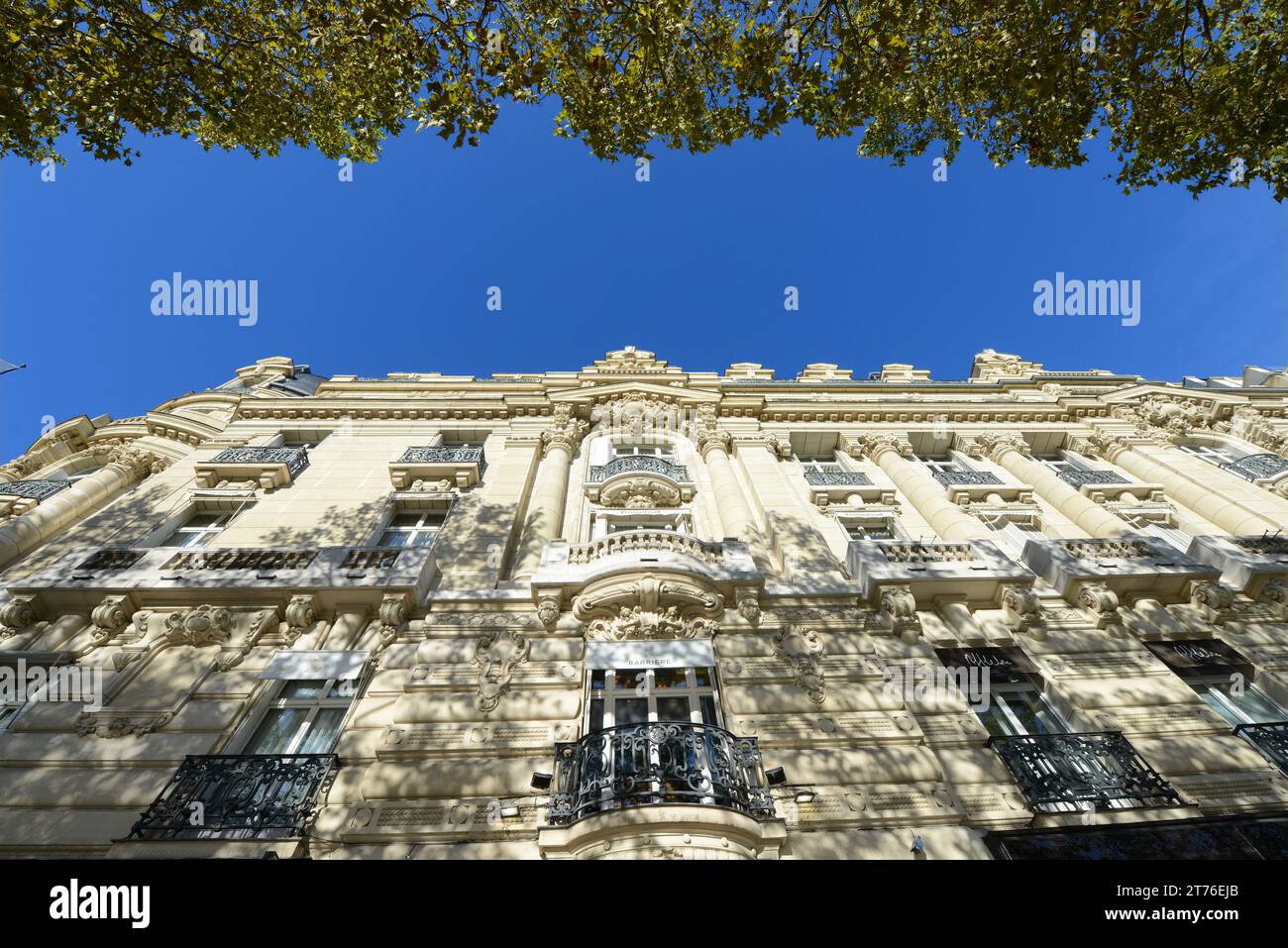 Beautiful Buildings Along The Avenue Des Champs élysées In The 8th