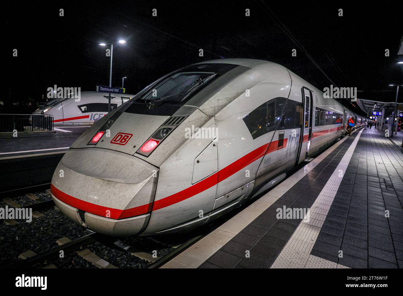 Dortmund Hauptbahnhof Intercity Express Zug ICE, ICE 4 der Deutschen