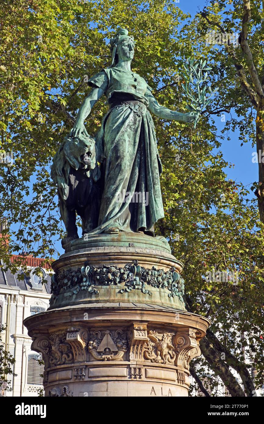 Statue symbolising the République, built to celebrate centenary of the