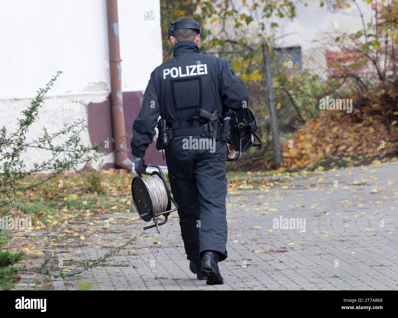 Berlin den 12.11.2023 Geiselnahme in Vieritz, nachdem der Vater sein ...
