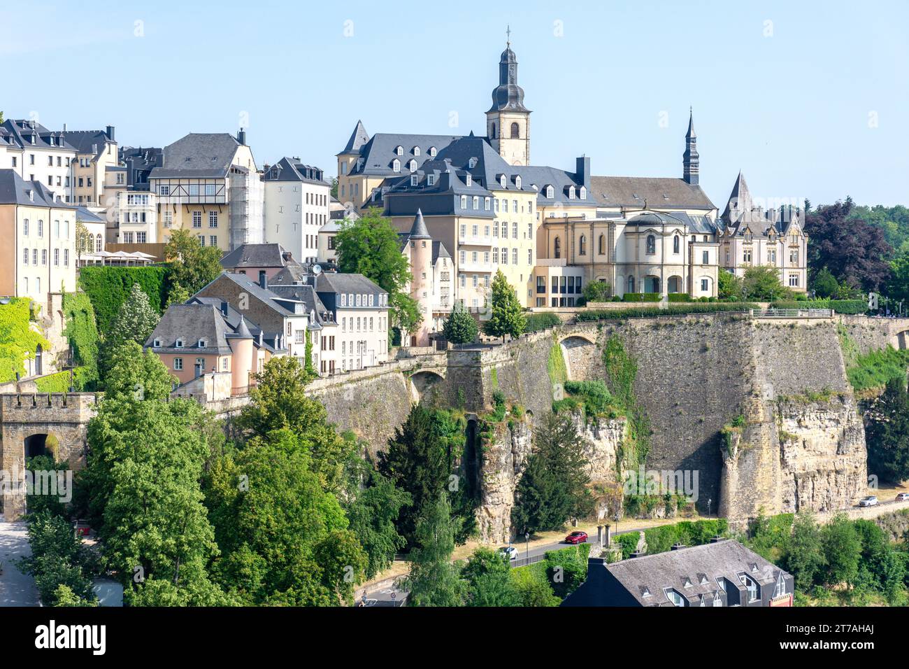Old Town and Grund district from Chemin de la Corniche, Grund Quartier, City of Luxembourg, Luxembourg Stock Photo