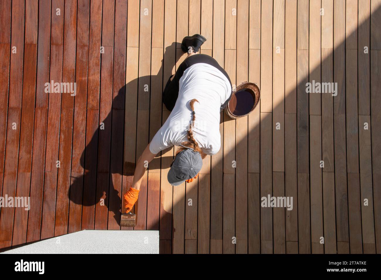 Uv wood coating hires stock photography and images Alamy