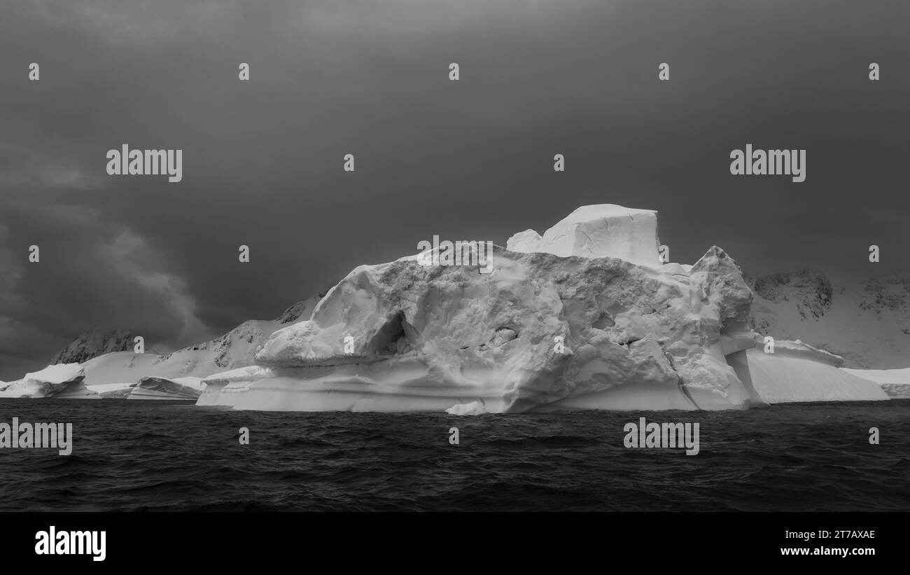 Antarctica Black and White Stock Photos & Images Alamy