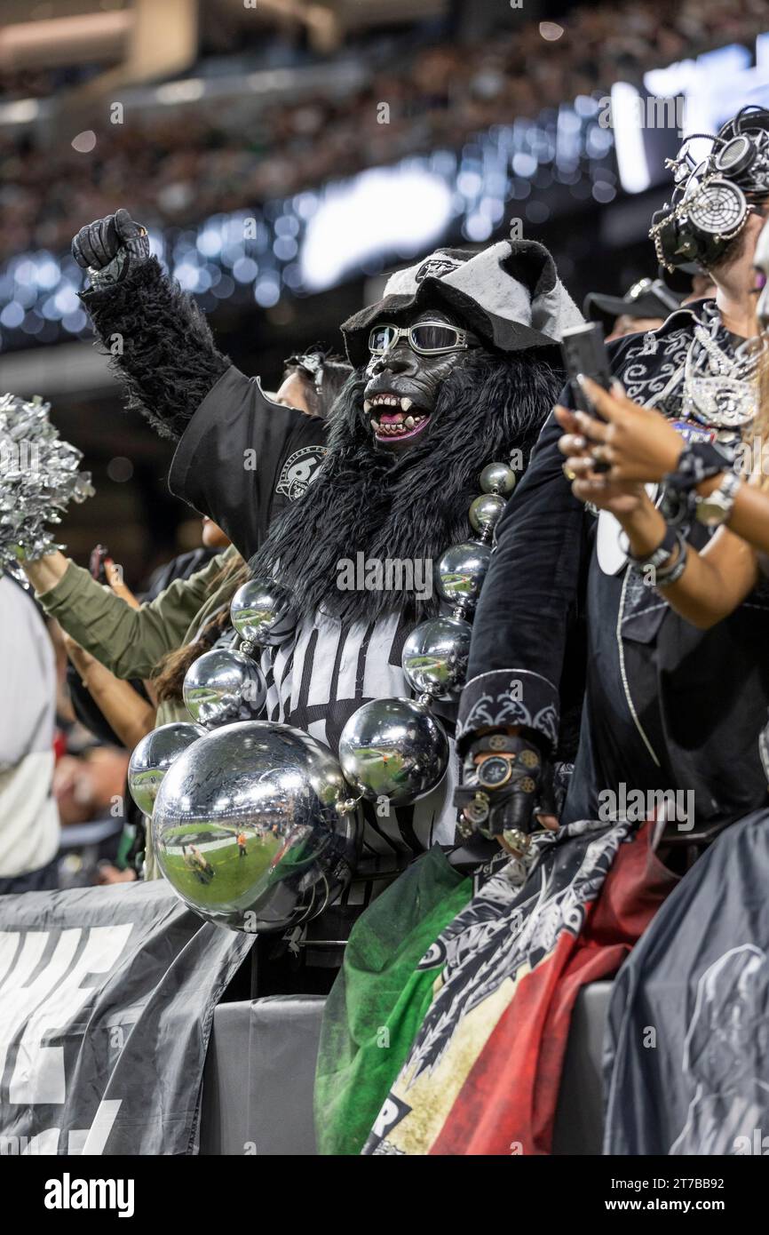 Las Vegas Raiders fan Gorilla Rilla cheers for the Raiders against the ...