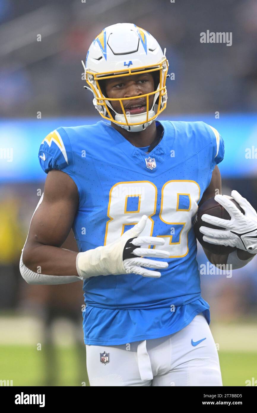 Los Angeles Chargers tight end Donald Parham Jr. (89) warmsup before