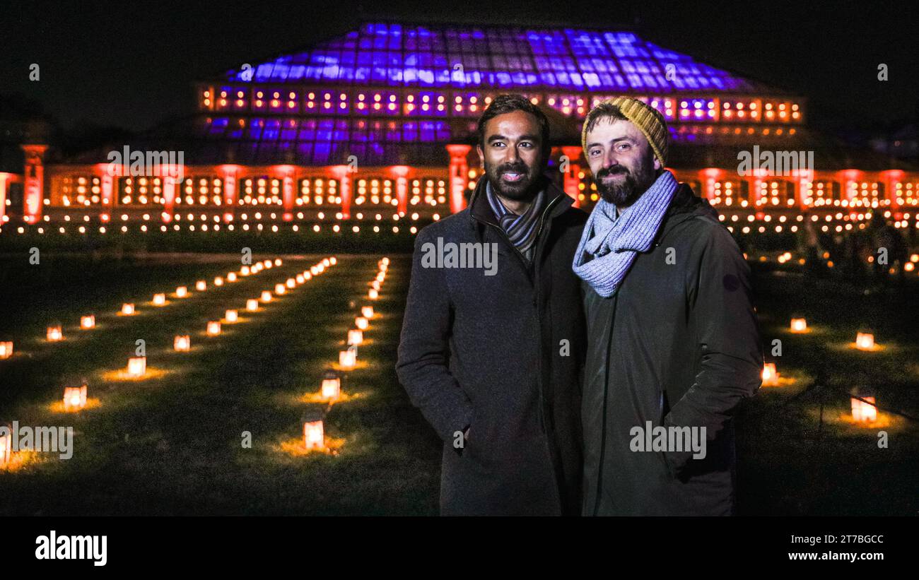 London UK 14th Nov 2023 Kew Models Pose With The Fire Garden london-uk-14th-nov-2023-kew-models-pose-with-the-fire-garden