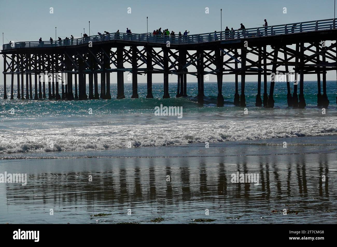 Reflecting ocean hi-res stock photography and images - Alamy