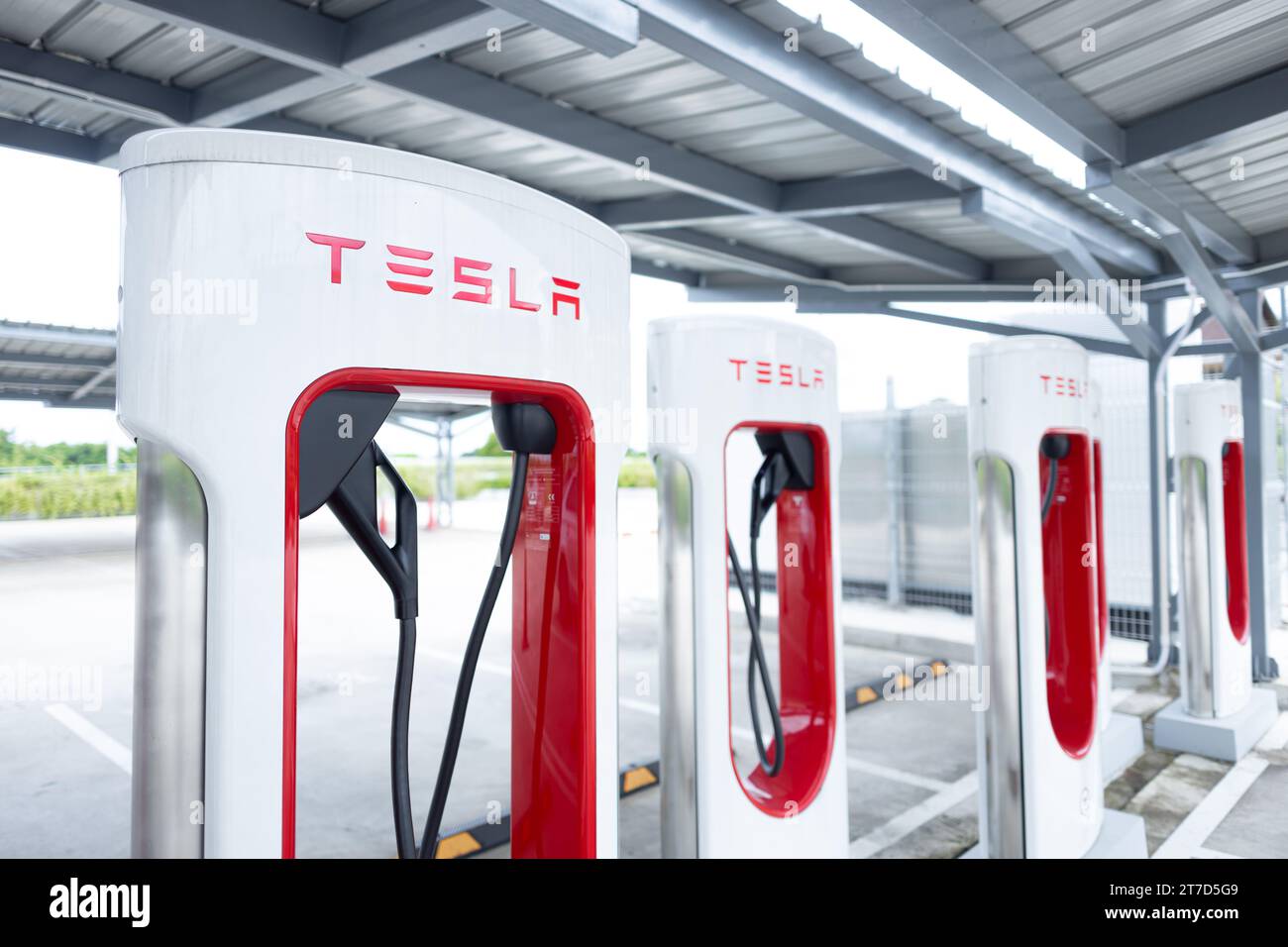 Tesla Supercharger 250 kW dock station for high speed tesla brand ev