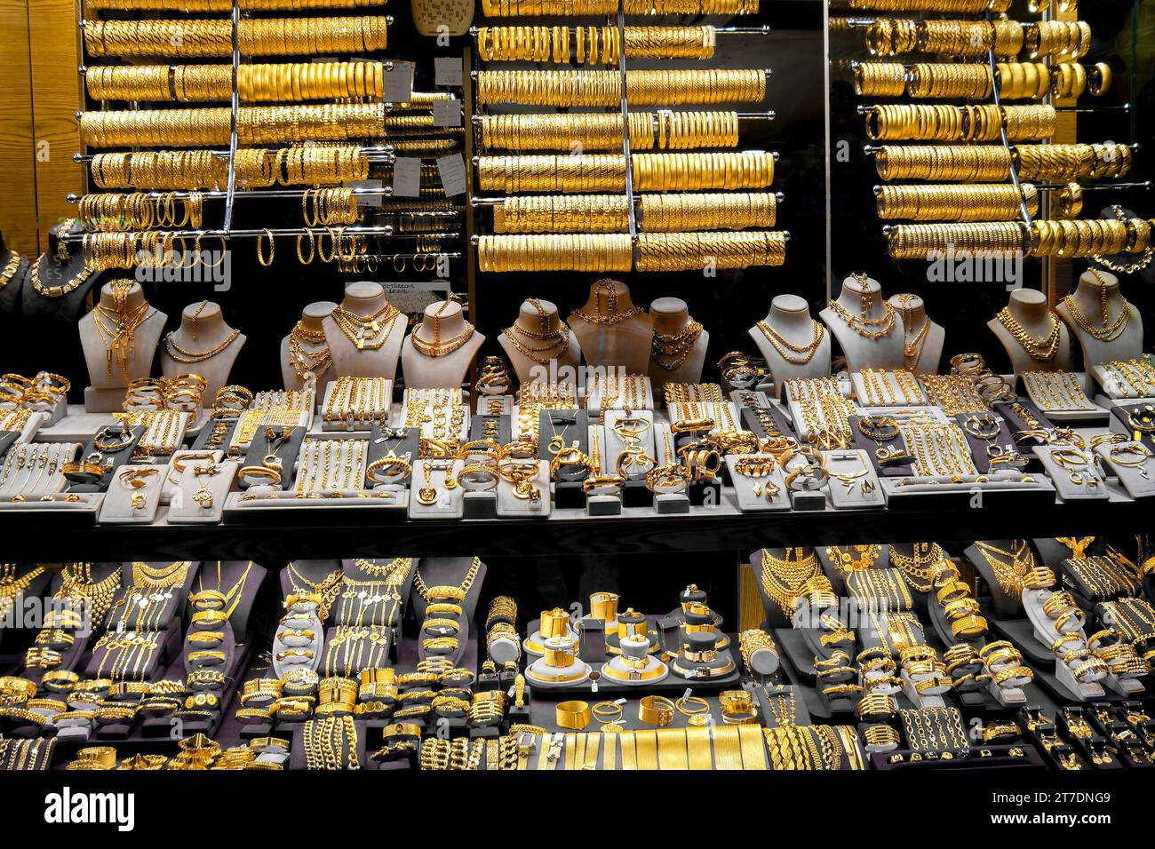 Sale Of Gold Jewelry Turkey Stock Photo Alamy sale-of-gold-jewelry-turkey-stock-photo-alamy