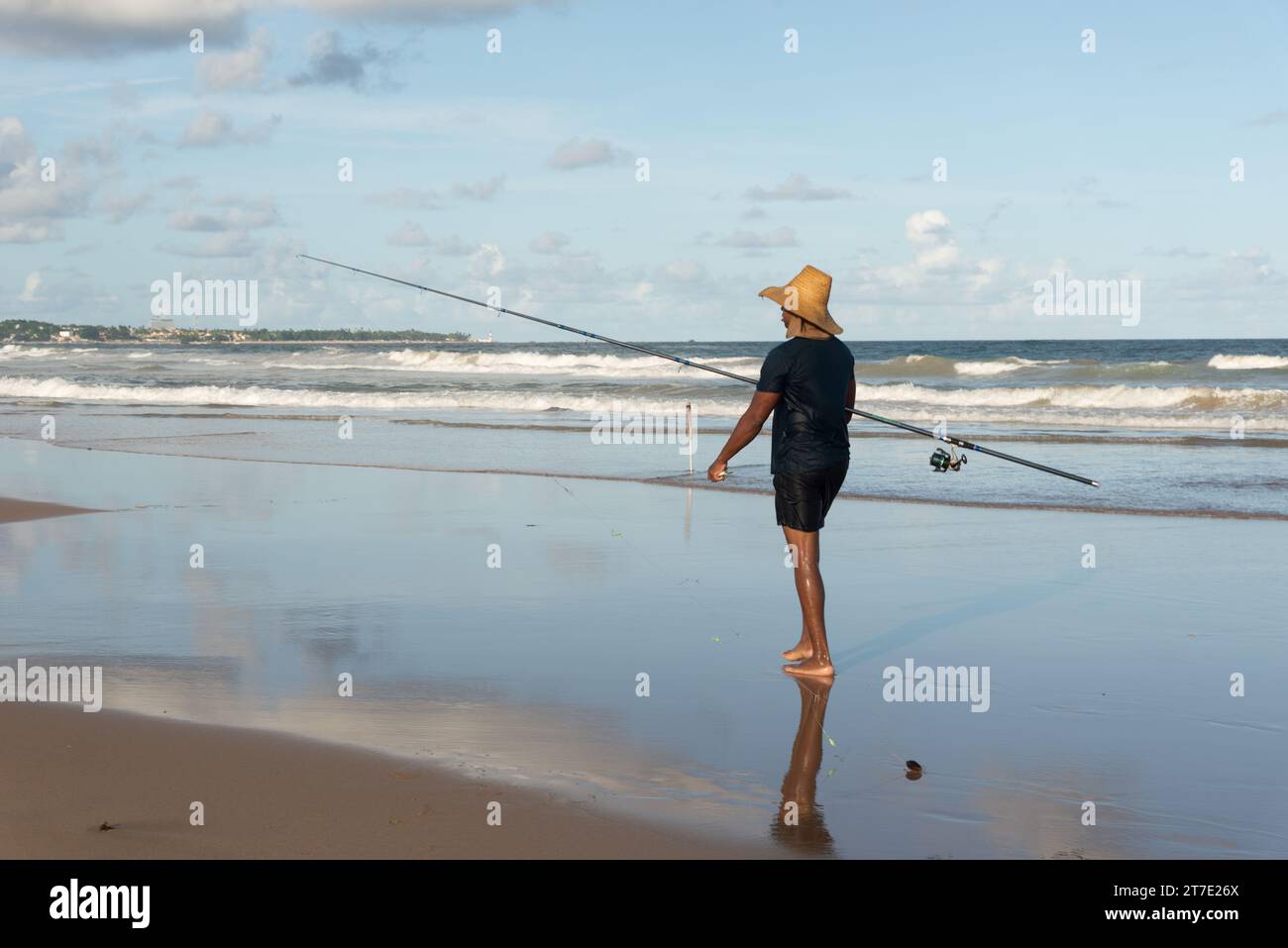 Fisherman with fish hi-res stock photography and images - Page 11 - Alamy