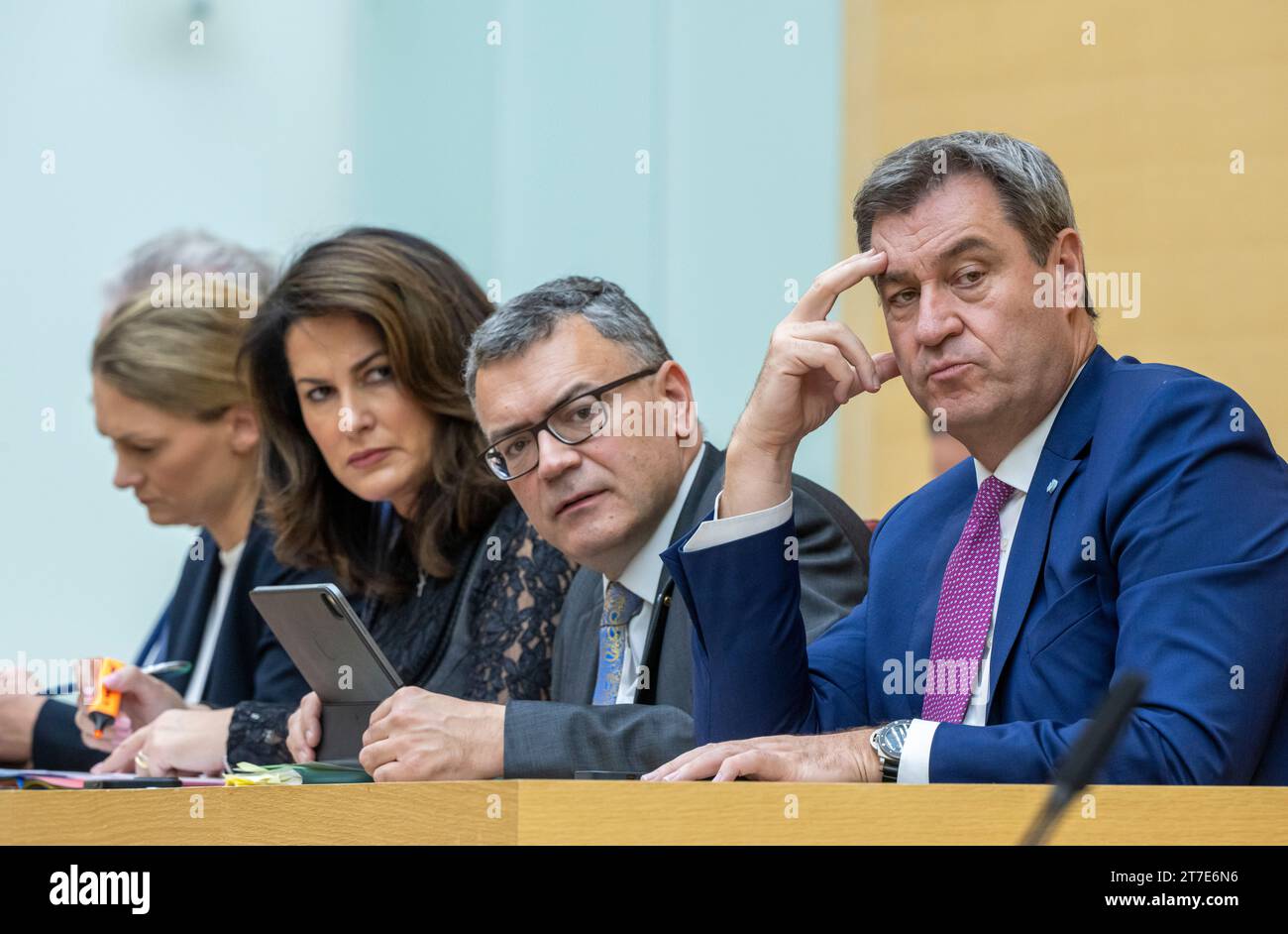 Munich, Germany. 15th Nov, 2023. Judith Gerlach (lr)(CSU), Minister