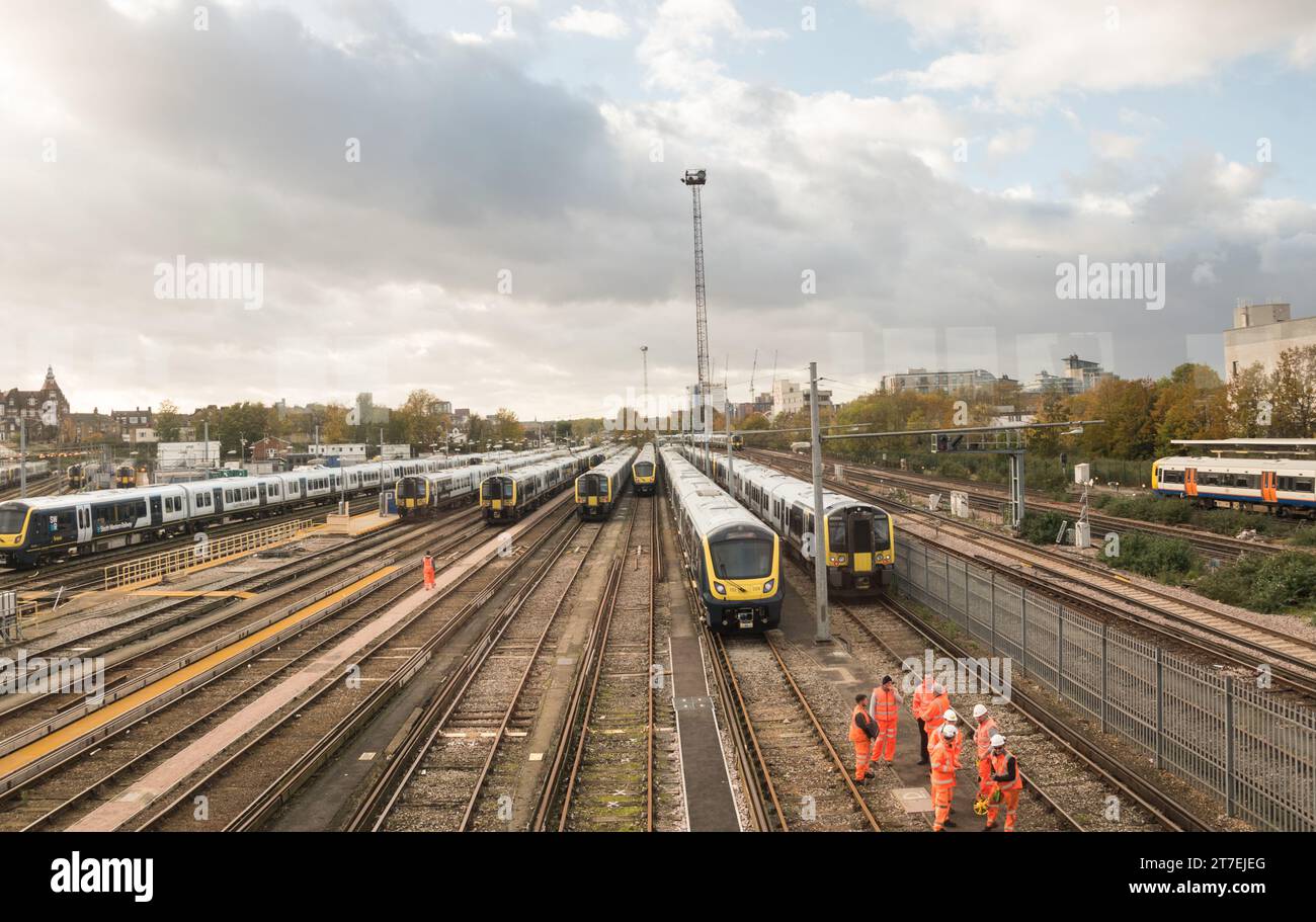 Clapham Junction station, Clapham Junction, St John's Hill, Clapham