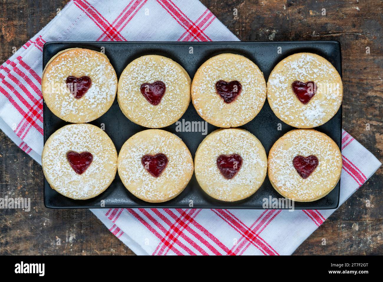 Austrian traditional celebration hi-res stock photography and images ...