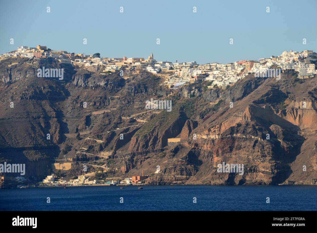 White washed buildings hi-res stock photography and images - Alamy