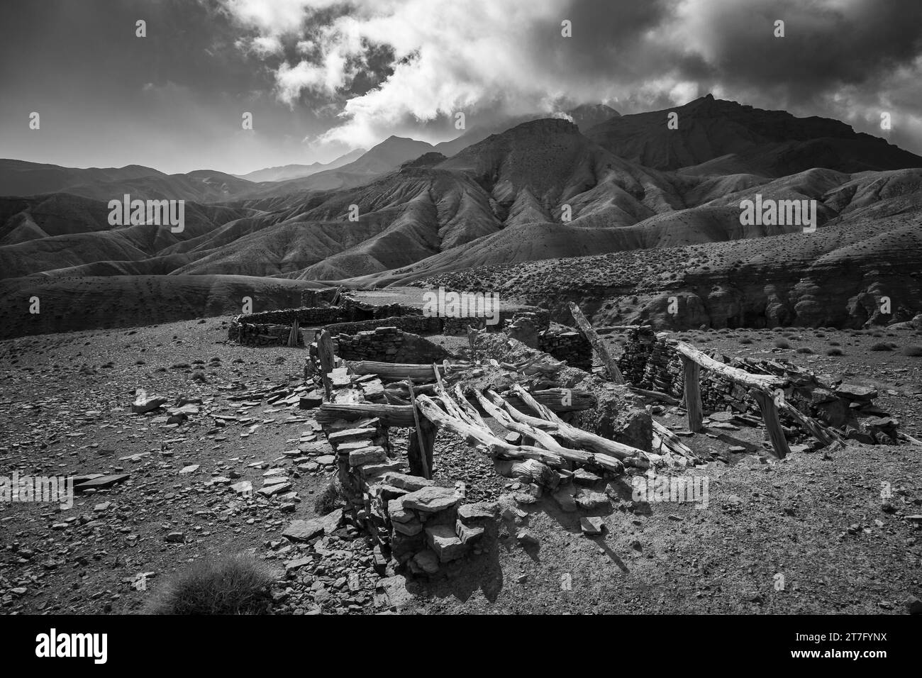 Atlas mountains Black and White Stock Photos & Images - Alamy